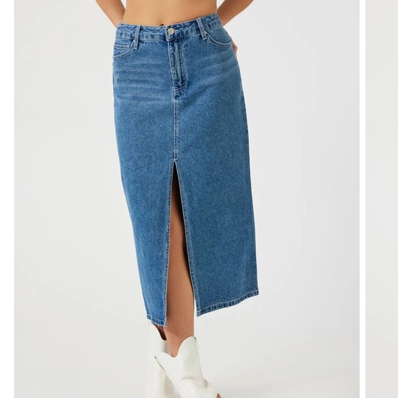 Jean Skirt with Slit - Picture 1 of 3